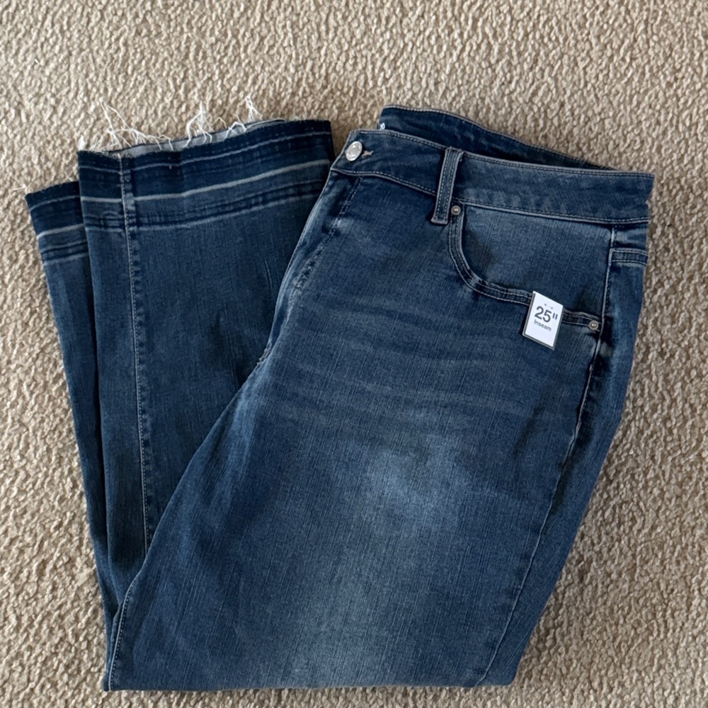 Time and Tru Women's Dark Wash Ankle Jeans - Picture 6 of 6